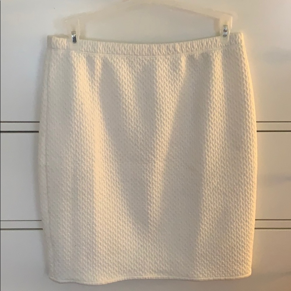 White pencil skirt
